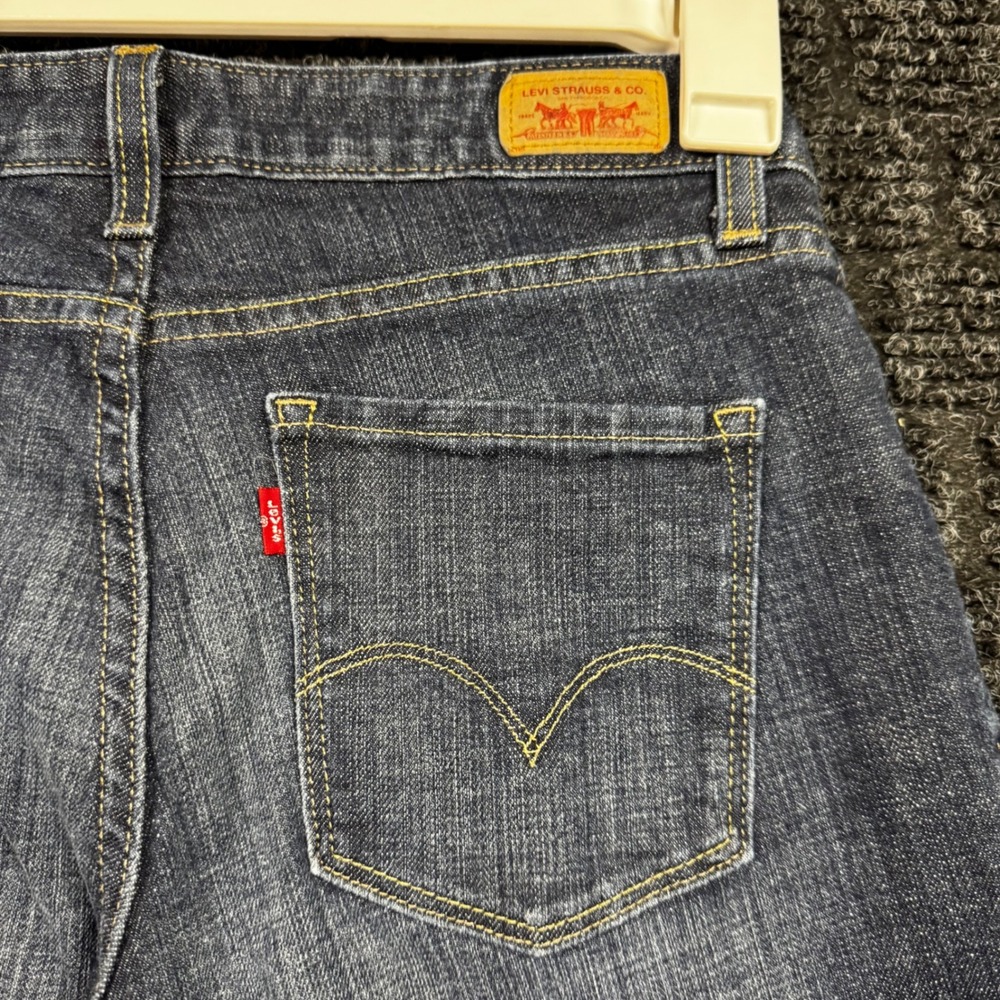 Levis 552 Mid Rise Straight Jeans Dark Wash Denim Size 4 Medium 29 Inseam